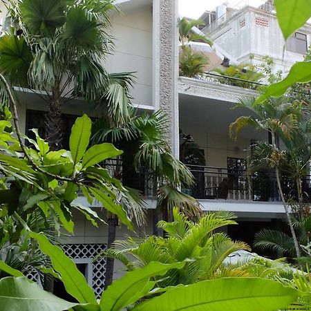 The Sangkum Hotel Phnom Penh Exteriör bild