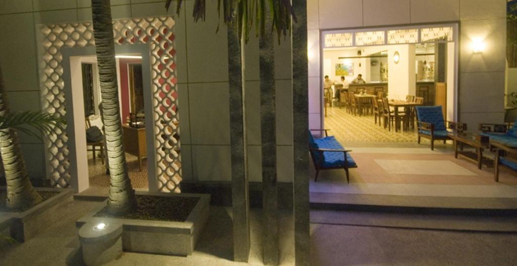 The Sangkum Hotel Phnom Penh Exteriör bild